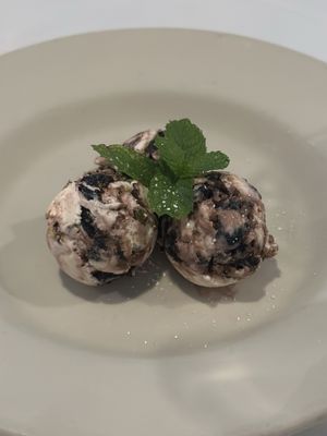 Raimondo's by null