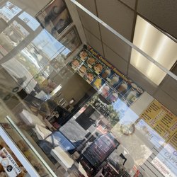 Best Donuts - Inside