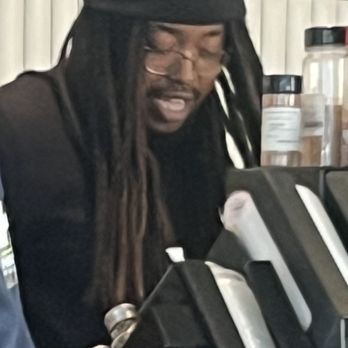 Starbucks - Horrible customer service. Should be fired - Coffee & Tea Near Me - Washington, DC, District of Columbia