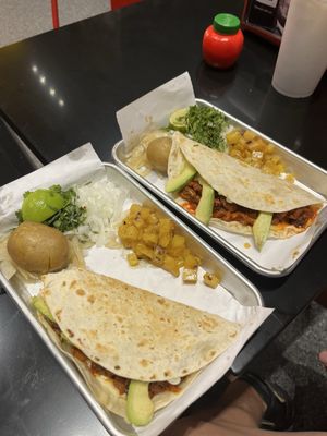 Donde Los Tacos by null