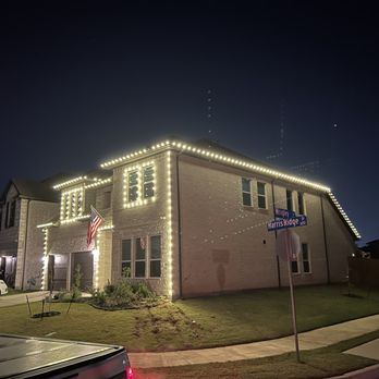 Thomas and Moore Holiday Lights - Holiday Decorating Services Near Me Thomas and Moore Holiday Lights - Holiday Decorating Services Near Me