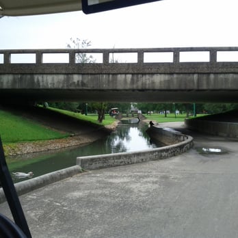 Golf Club - Cross way between the 9's - Golf Near Me - Pearland, Texas Golf Club - Cross way between the 9's - Golf Near Me - Pearland, Texas