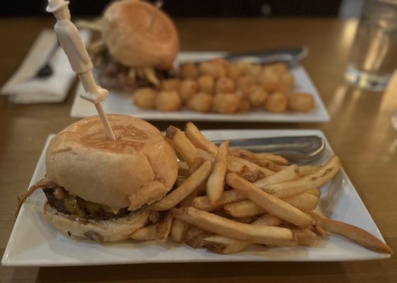 Burger Republic by null