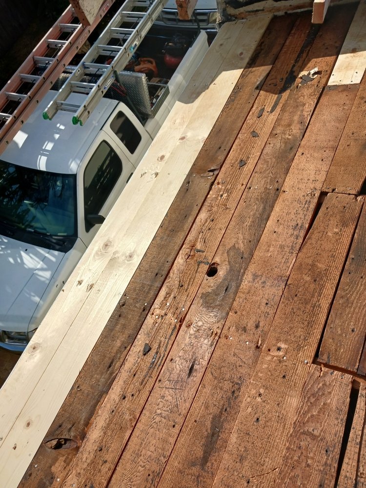 Slide of Zavala Roofing Solutions