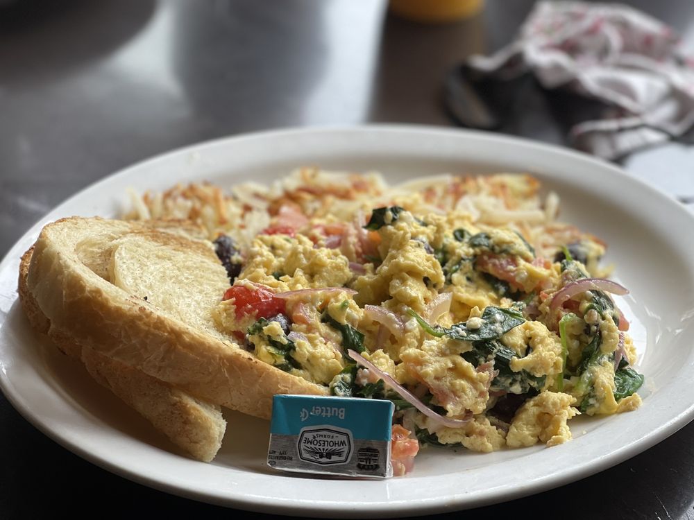 Lost Lake Cafe and Lounge