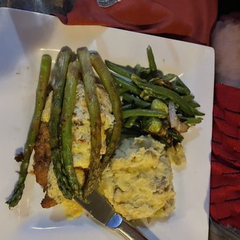 Budd Bay Cafe - Chicken Oscar - My grandma ate this and is a very picky eater and said it was a 10/10, enough said! - Seafood Near Me - Olympia, Washington