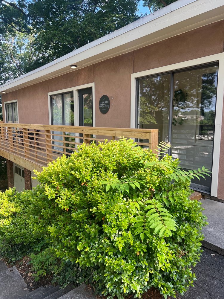 SUMMIT HOLISTIC HEALING Updated May 2024 747 Summit St, Winston