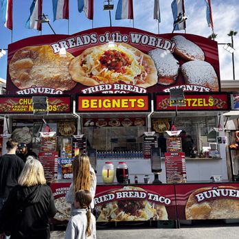 Del Mar Fairgrounds - Indian fry bread vendor - Stadiums & Arenas Near Me - Del Mar, California Del Mar Fairgrounds - Indian fry bread vendor - Stadiums & Arenas Near Me - Del Mar, California