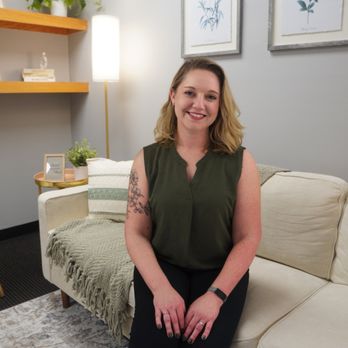 Keystone Therapy Group - Kim Rippy, LPC, CCTP-II, Practice Owner | Therapist for Complex Trauma, Anxiety, Burnout, Relationships - Counseling & Mental Health Near Me - Burke, Virginia Keystone Therapy Group - Kim Rippy, LPC, CCTP-II, Practice Owner | Therapist for Complex Trauma, Anxiety, Burnout, Relationships - Counseling & Mental Health Near Me - Burke, Virginia