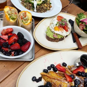 The Post - Crème brûlée French toast, avocado toast, breakfast burrito, brunch power bowl - Comfort Food Near Me - Los Altos, California The Post - Crème brûlée French toast, avocado toast, breakfast burrito, brunch power bowl - Comfort Food Near Me - Los Altos, California