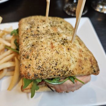 Wise Villa Winery - The delicious Farmhouse Chicken Sandwich - Wine Tasting Room Near Me - Lincoln, California Wise Villa Winery - The delicious Farmhouse Chicken Sandwich - Wine Tasting Room Near Me - Lincoln, California