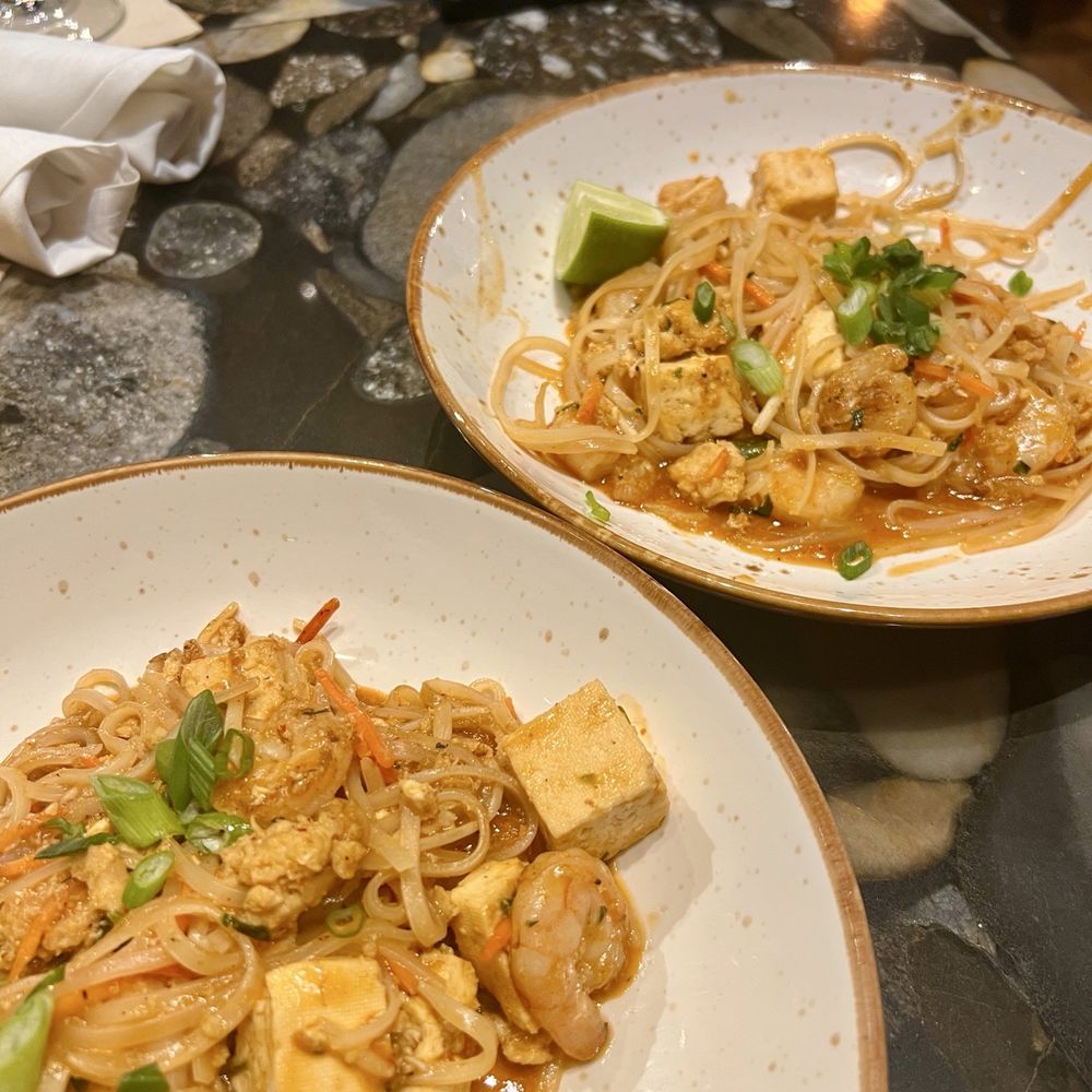 Lazy Dog Restaurant & Bar - Thai Noodles they split for us without us having to ask, nice. - New American Near Me - Dublin, California Lazy Dog Restaurant & Bar - Thai Noodles they split for us without us having to ask, nice. - New American Near Me - Dublin, California