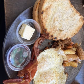 Lost Parrot Cafe - Bacon and eggs - Breakfast & Brunch Near Me - South Pasadena, California