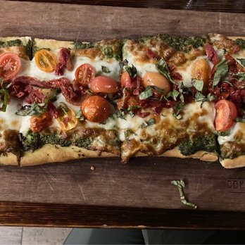 Common Theory - Pesto pizza - Gastropubs Near Me - San Diego, California