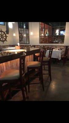 Finz Bar & Grill by null