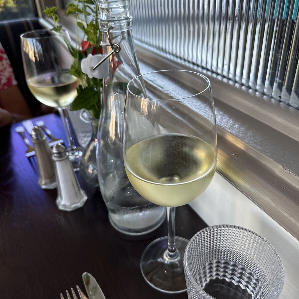 Da Bianca Trattoria - 2 glasses of savignon blanc. Can't wait for our main courses. - Italian Near Me - Orange, California Da Bianca Trattoria - 2 glasses of savignon blanc. Can't wait for our main courses. - Italian Near Me - Orange, California