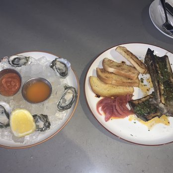 The Cutlery - Appetizers: fresh oysters and bone marrow - Steakhouses Near Me - Honolulu, Hawaii
