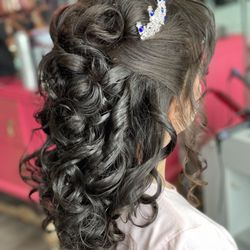 Sessions Salon - QUINCEANERA