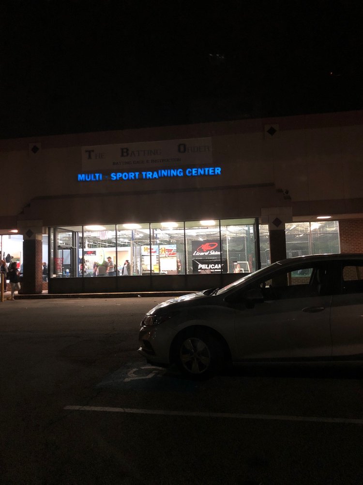 HITTERS HANGOUT 660 Paulding Plz, Dallas, Batting Cages