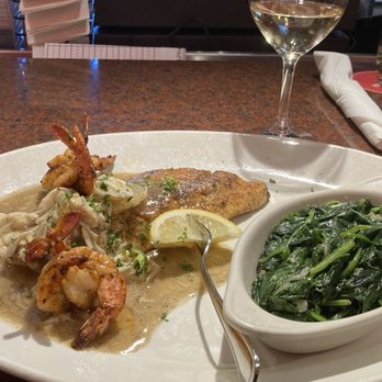 Pappadeaux Seafood Kitchen - Texas Redfish Pontchartrain - Seafood Near Me - Dallas, Texas Pappadeaux Seafood Kitchen - Texas Redfish Pontchartrain - Seafood Near Me - Dallas, Texas