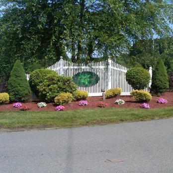 Sweeet Landscaping - Whether you are looking to renovate your entire lawn or install a few plants and trees, our highly trained contractors will a... - Snow Removal Near Me - Londonderry, New Hampshire