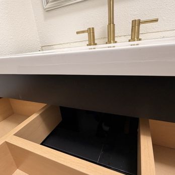 Proper Hour Home Services - Scratch left on the sink. - Handyman Near Me - Santa Clara, California Proper Hour Home Services - Scratch left on the sink. - Handyman Near Me - Santa Clara, California