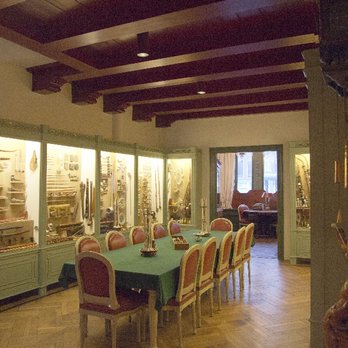 Amsterdam Pipe Museum - interior of the authentic 17th C. canalhouse - Tobacco Shops Near Me - Amsterdam, New Hampshire