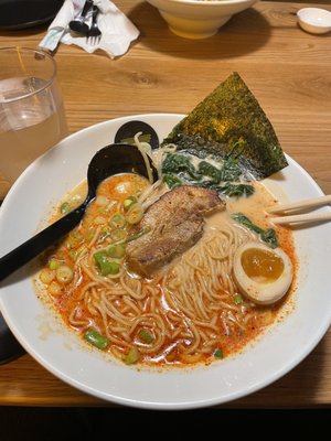 Silverlake Ramen by null
