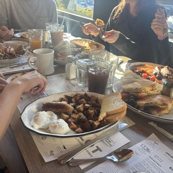 Phoenicia Diner - Diners Near Me - Phoenicia, New York