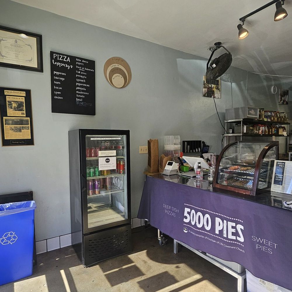 5000 Pies - Inside - Pizza Near Me - Long Beach, California