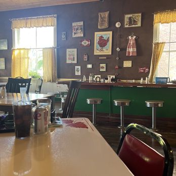 4th Street Diner & Bakery - Dining area - American Near Me - Saguache, Colorado 4th Street Diner & Bakery - Dining area - American Near Me - Saguache, Colorado