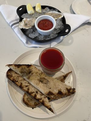 Easy Bistro & Bar by null