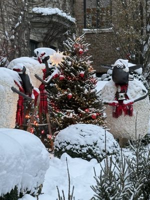 Deer Path Inn by null