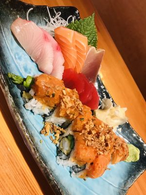 Tokyo Sushi by null