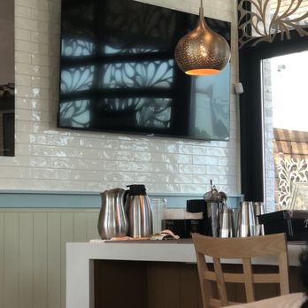 Ellen's - All tv's were off and no type of background music so the ambiance sucked in my opinion - Breakfast & Brunch Near Me - Dallas, Texas Ellen's - All tv's were off and no type of background music so the ambiance sucked in my opinion - Breakfast & Brunch Near Me - Dallas, Texas