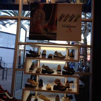 skechers factory outlet burbank