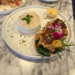 Crab Cake Benedict