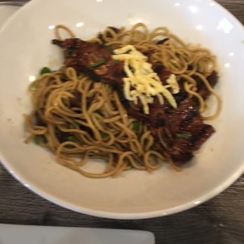 Da Kitchen Maui - Noodles with ribs!! - Hawaiian Near Me - Kihei, Hawaii Da Kitchen Maui - Noodles with ribs!! - Hawaiian Near Me - Kihei, Hawaii