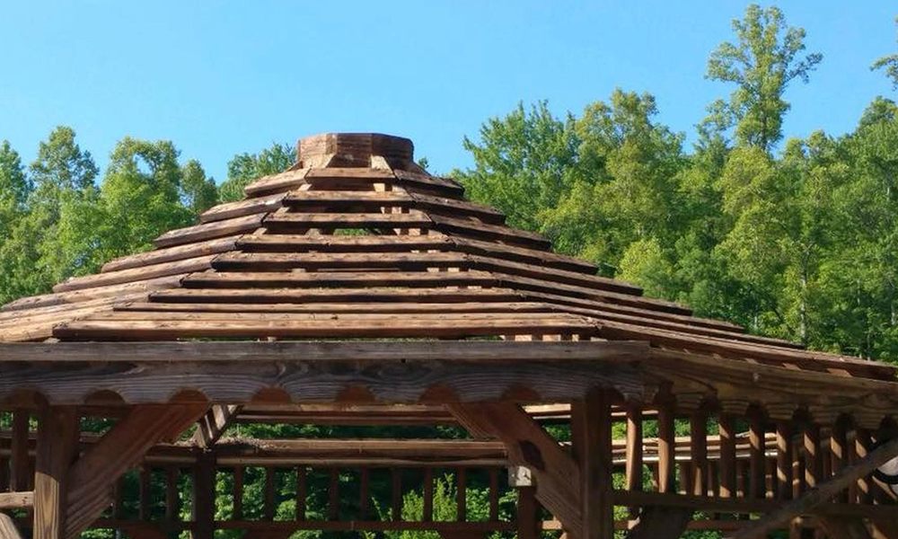 Slide of Rave Roofing & Renovation