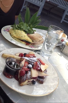 Maison Twenty Seven by null