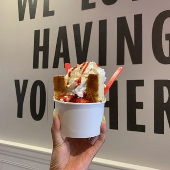 Churn - strawberry shortcake sundae - Ice Cream & Frozen Yogurt Near Me - Phoenix, Arizona Churn - strawberry shortcake sundae - Ice Cream & Frozen Yogurt Near Me - Phoenix, Arizona