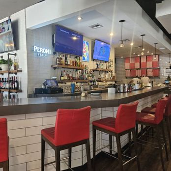 Pomo - Phoenix - Bar - Pizza Near Me - Phoenix, Arizona Pomo - Phoenix - Bar - Pizza Near Me - Phoenix, Arizona