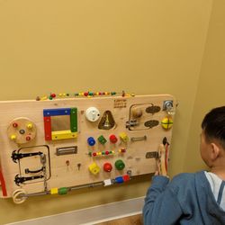 Fidget board for the kids