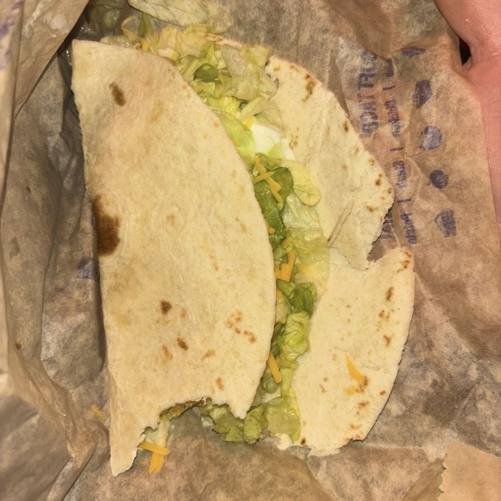 Taco Bell - Soft taco beef "supreme" - Tacos Near Me - Augusta, Maine Taco Bell - Soft taco beef "supreme" - Tacos Near Me - Augusta, Maine