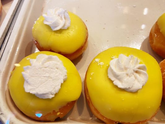 Krispy Kreme by null