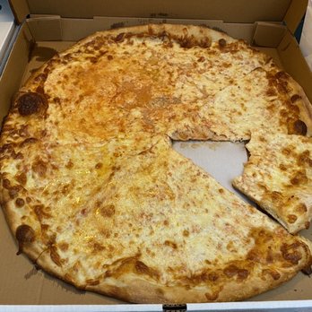 Jet's NY Slice - Really terrible cheese pizza. As simple as it gets, and as bad as it can be. #JetsNYSlice - Pizza Near Me - Moore, Oklahoma