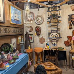 The Hill Antique Market