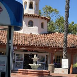 The front of the connivence store