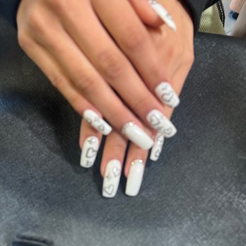 Sparkling Nails & Spa - Nail Salons Near Me - Orange, California