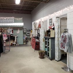 EllieAnna Gift Shop